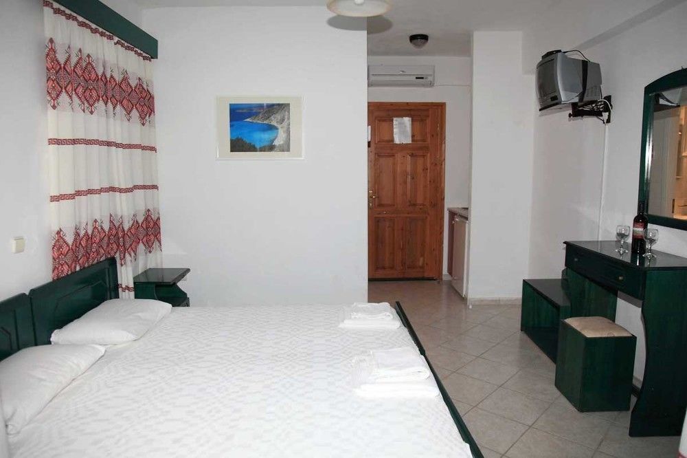 Aparthotel La Casa Di Nonna Anna Nikiana Zewnętrze zdjęcie