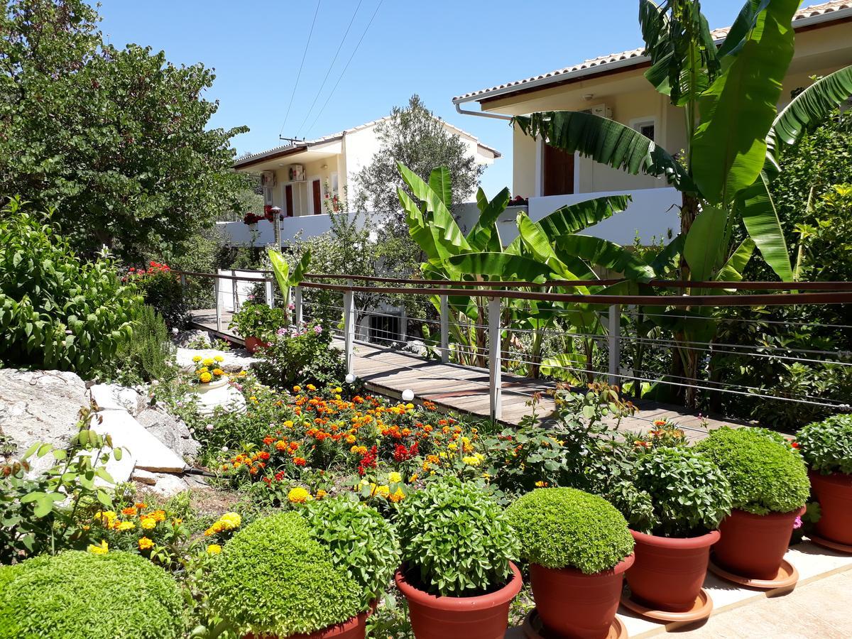 Aparthotel La Casa Di Nonna Anna Nikiana Zewnętrze zdjęcie
